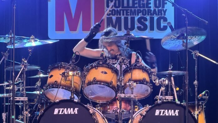 Dirk Verbeuren drum clinic — Musicians Institute, Hollywood Dirk Verbeuren playing drums at his Musicians Institute clinic in Hollywood