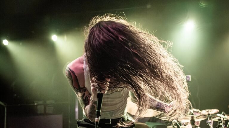 Spite vocalist performing live during the New World Killer tour